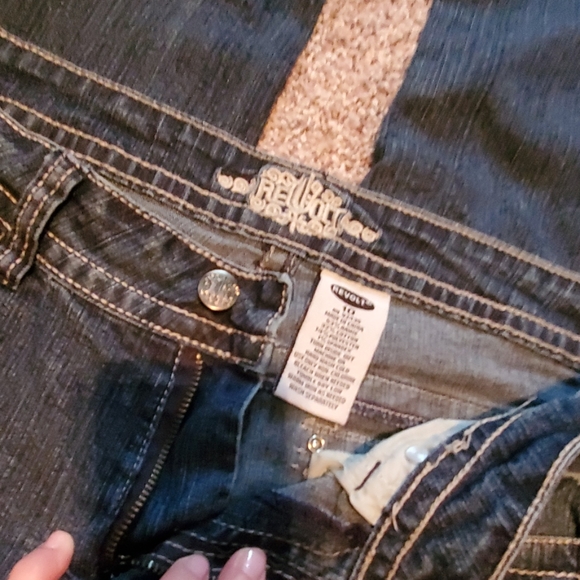 Revolt Jeans Size 10 with 27 inch Inseam - Picture 3 of 8